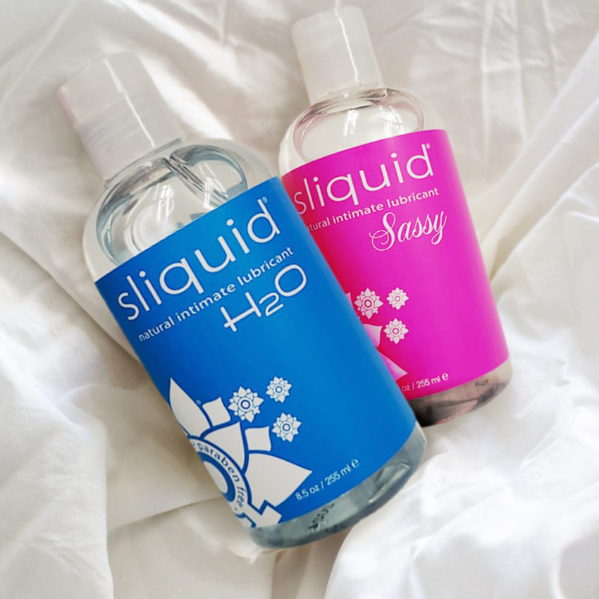 h2O sliquid bottles in blue and pink